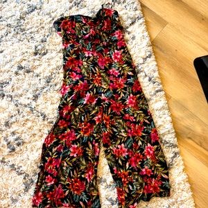 Floral Romper - Capri Length - American Eagle M